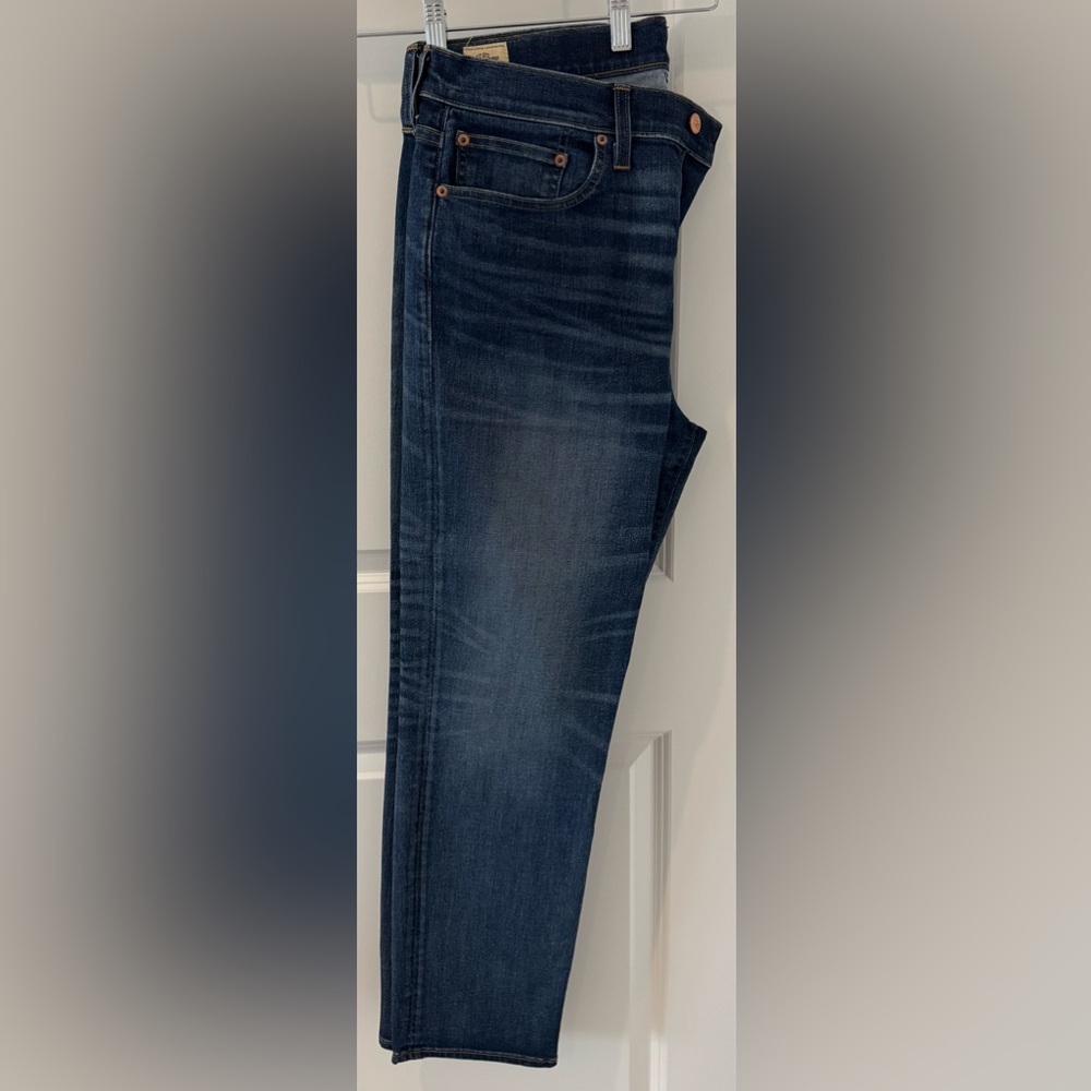 J. Crew men’s 770 straight fit jean in 34x30